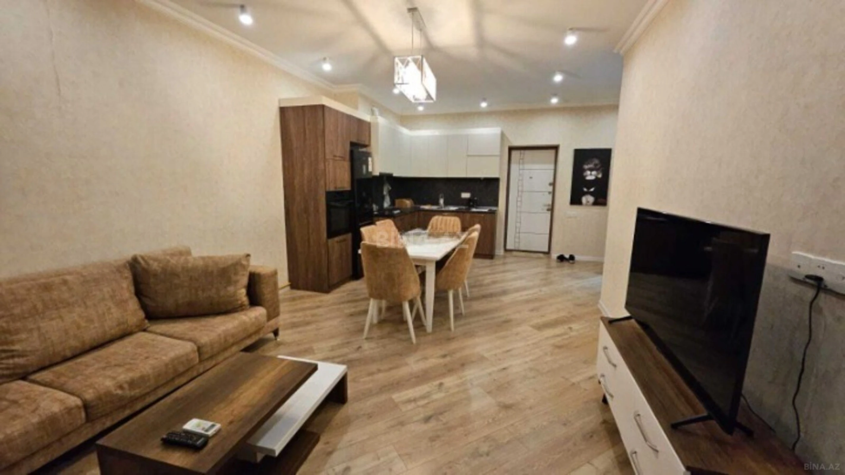 Kirayə verilir 2 otaqlı mənzil 70 m²