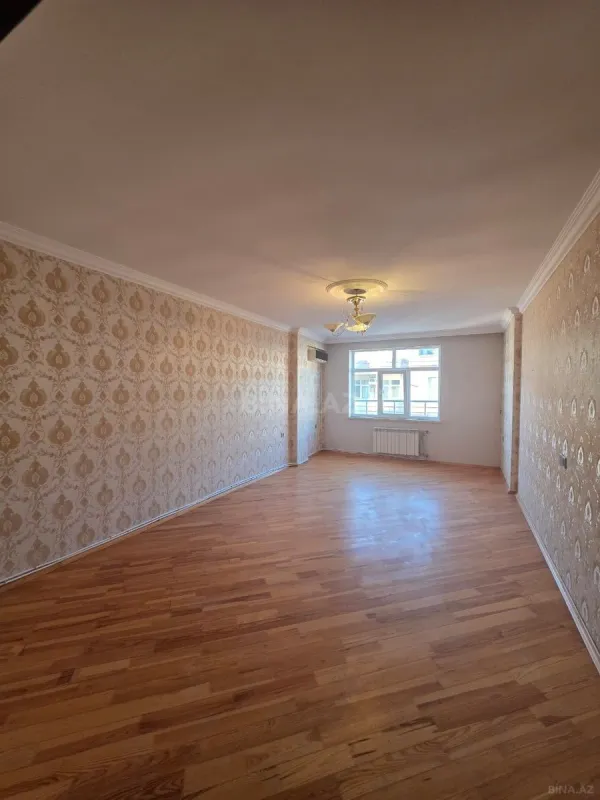 Satılır 3 otaqlı mənzil 110 m²