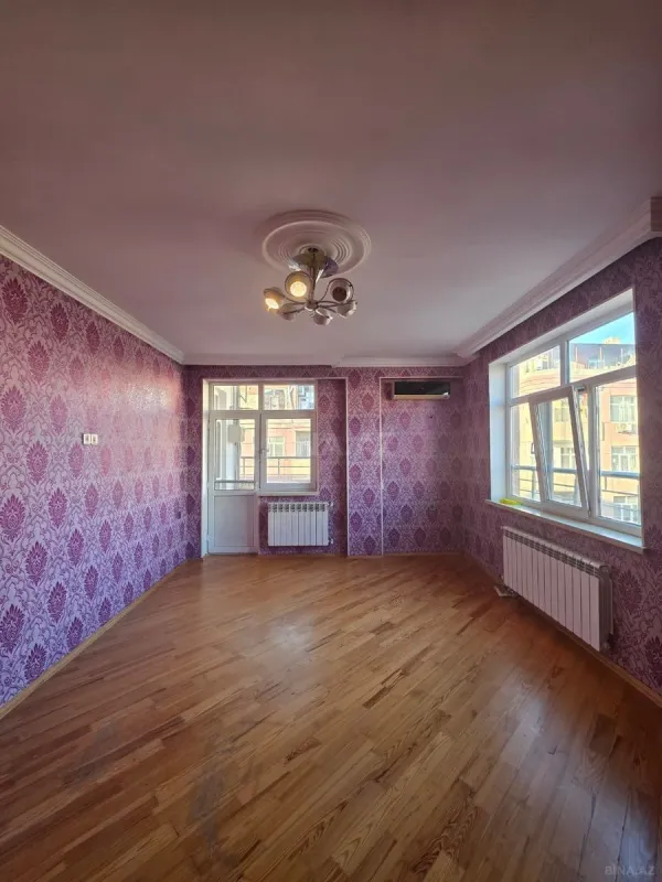 Satılır 3 otaqlı mənzil 110 m²