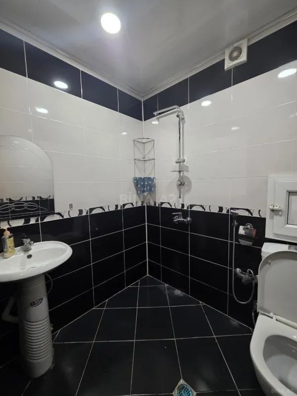 Satılır 3 otaqlı mənzil 110 m²