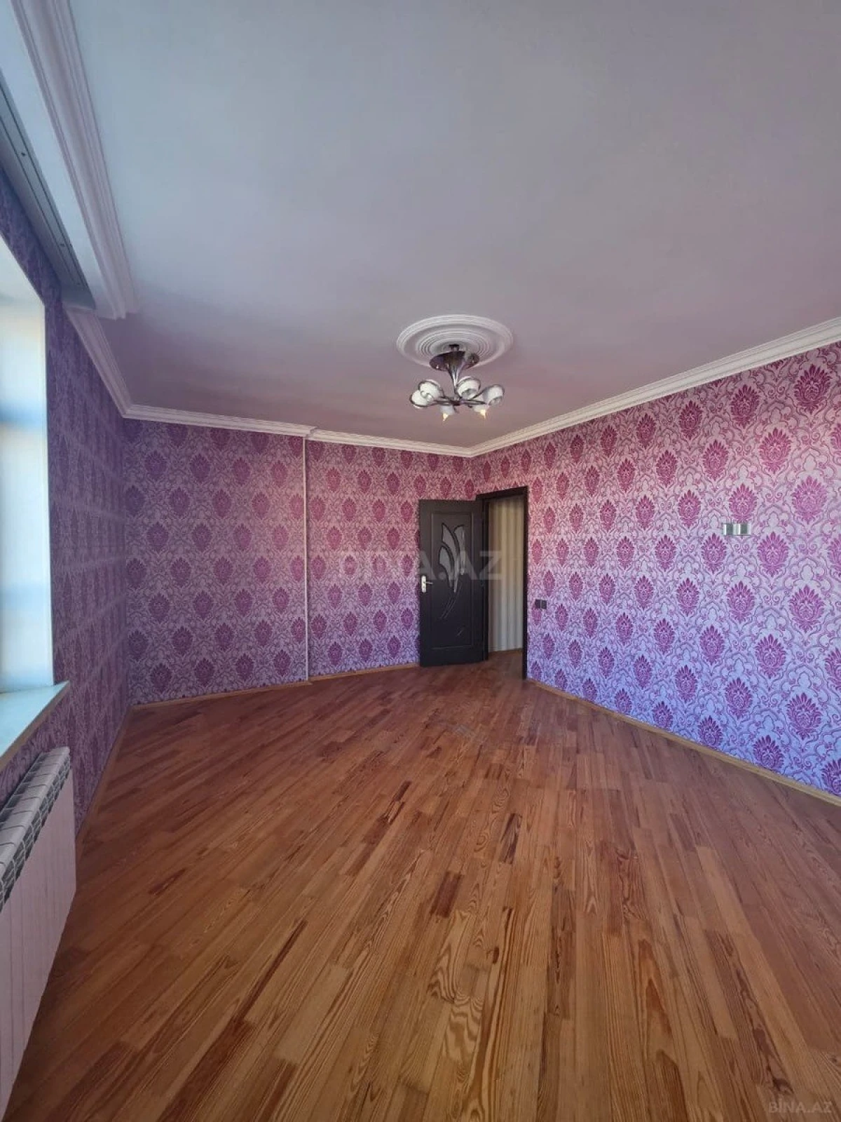 Satılır 3 otaqlı mənzil 110 m²