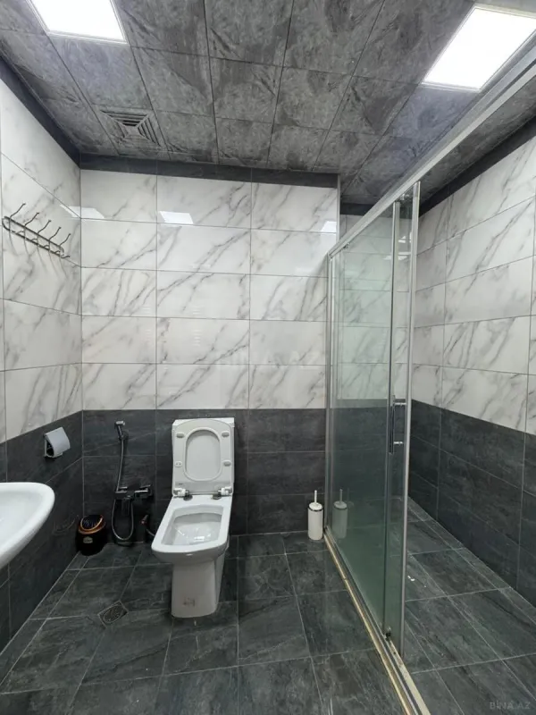 Satılır 3 otaqlı mənzil 105 m²