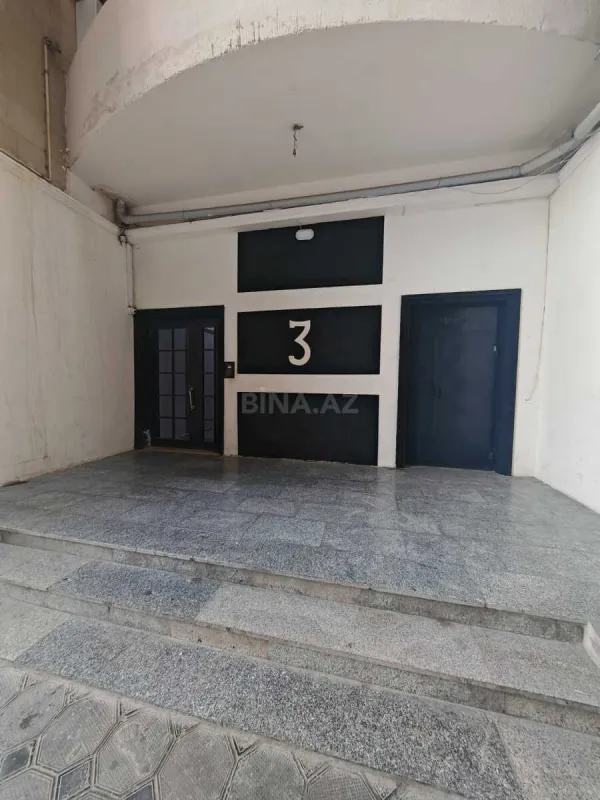 Kirayə verilir 3 otaqlı mənzil 156 m²