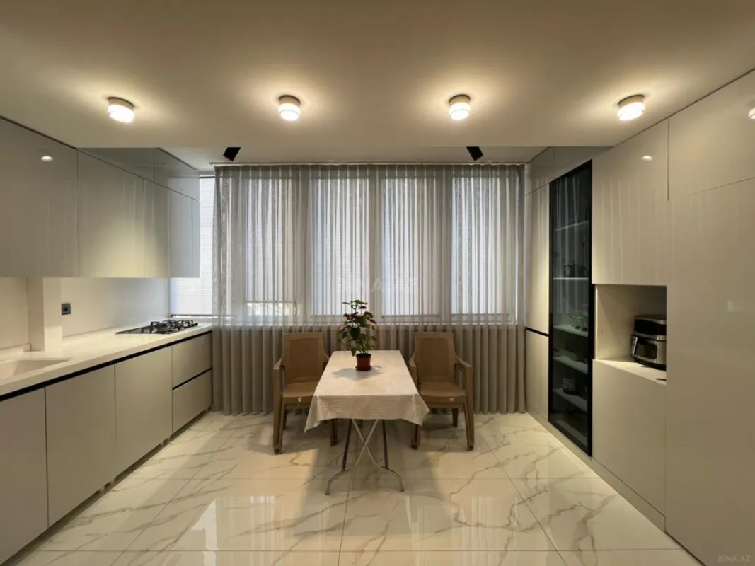 Satılır 3 otaqlı mənzil 98 m²