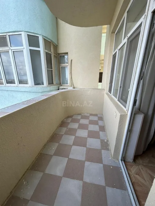 Satılır 3 otaqlı mənzil 120 m²