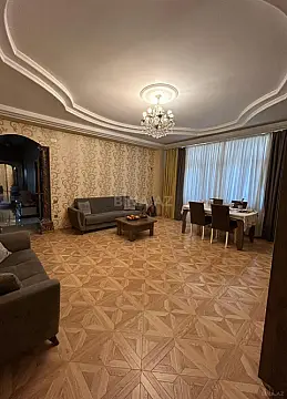 Satılır 3 otaqlı mənzil 120 m²