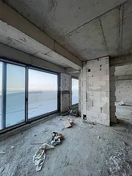 Satılır 4 otaqlı mənzil 358 m²