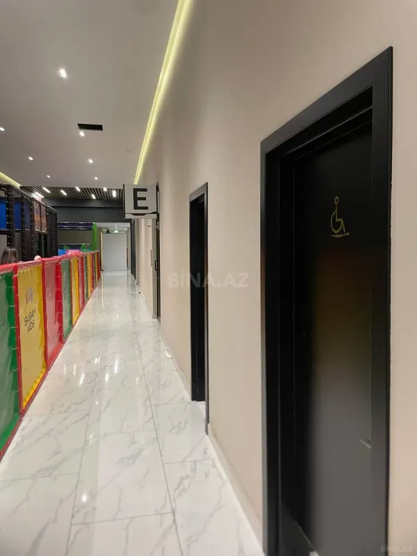 Satılır 4 otaqlı mənzil 358 m²