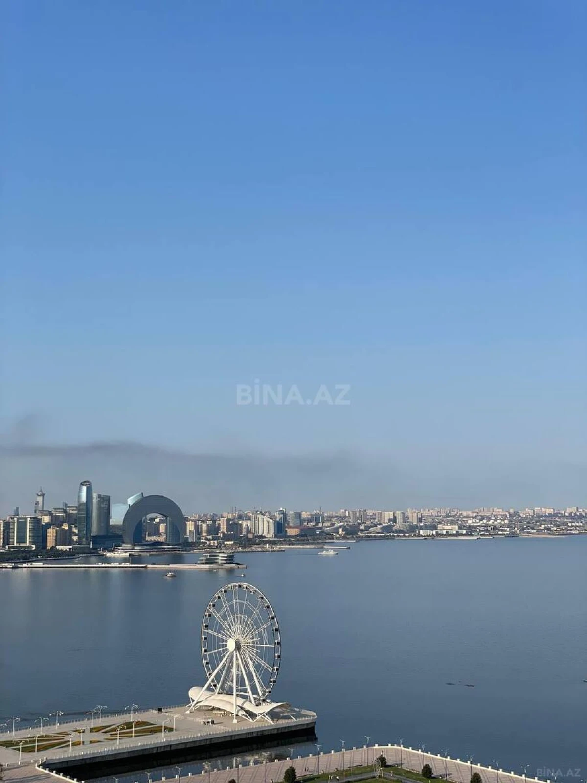 Satılır 4 otaqlı mənzil 358 m²