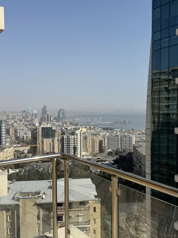 Kirayə verilir 2 otaqlı mənzil 85 m²