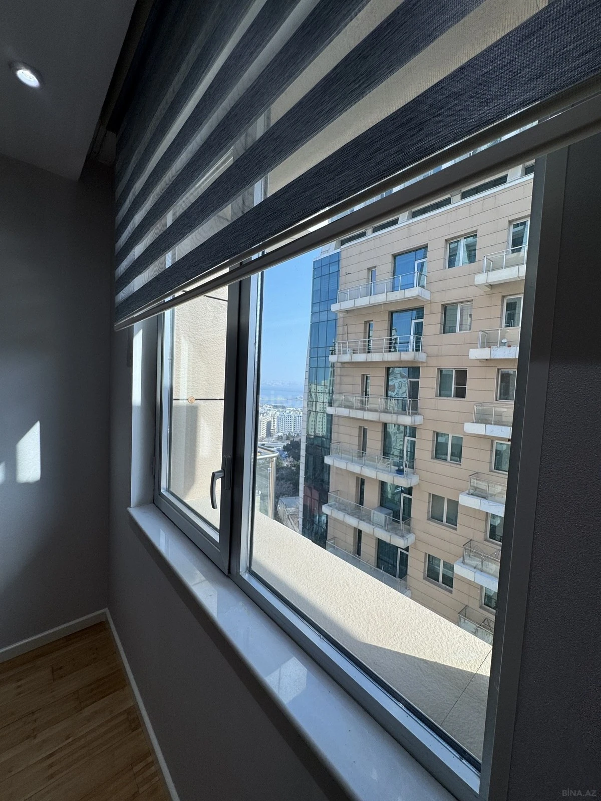 Kirayə verilir 2 otaqlı mənzil 85 m²