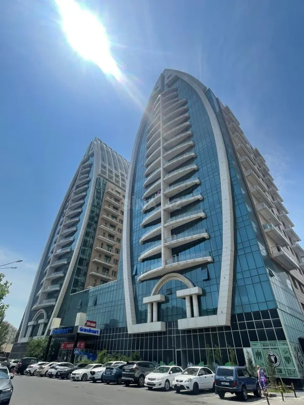 Kirayə verilir 2 otaqlı mənzil 85 m²