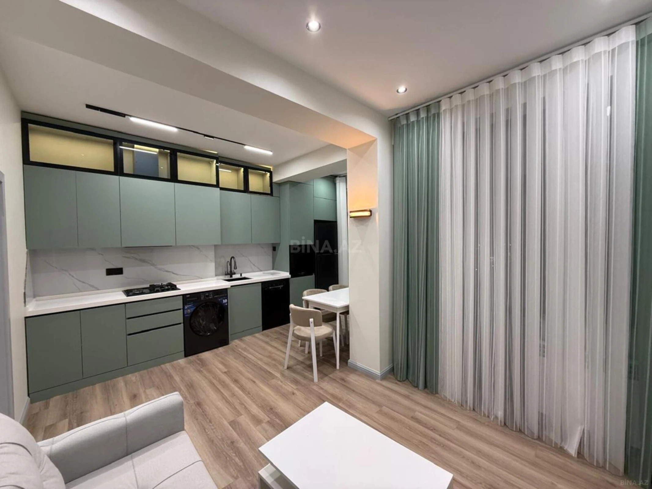 Satılır 3 otaqlı mənzil 88 m²