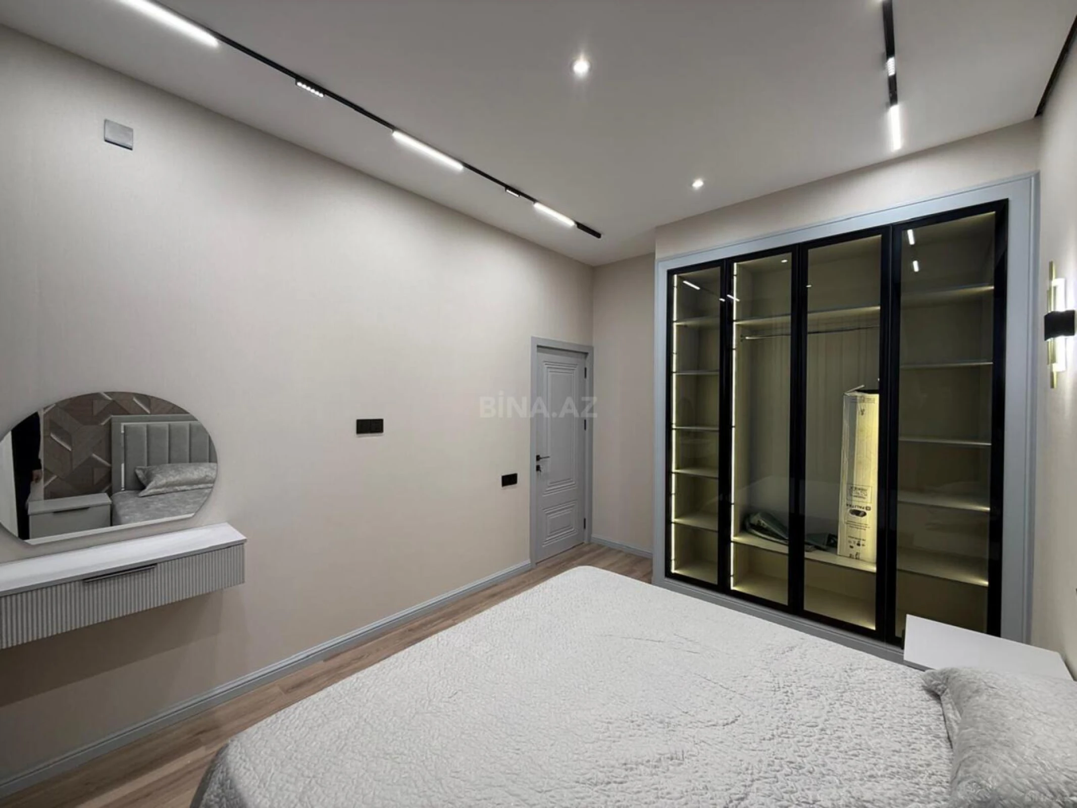 Satılır 3 otaqlı mənzil 88 m²