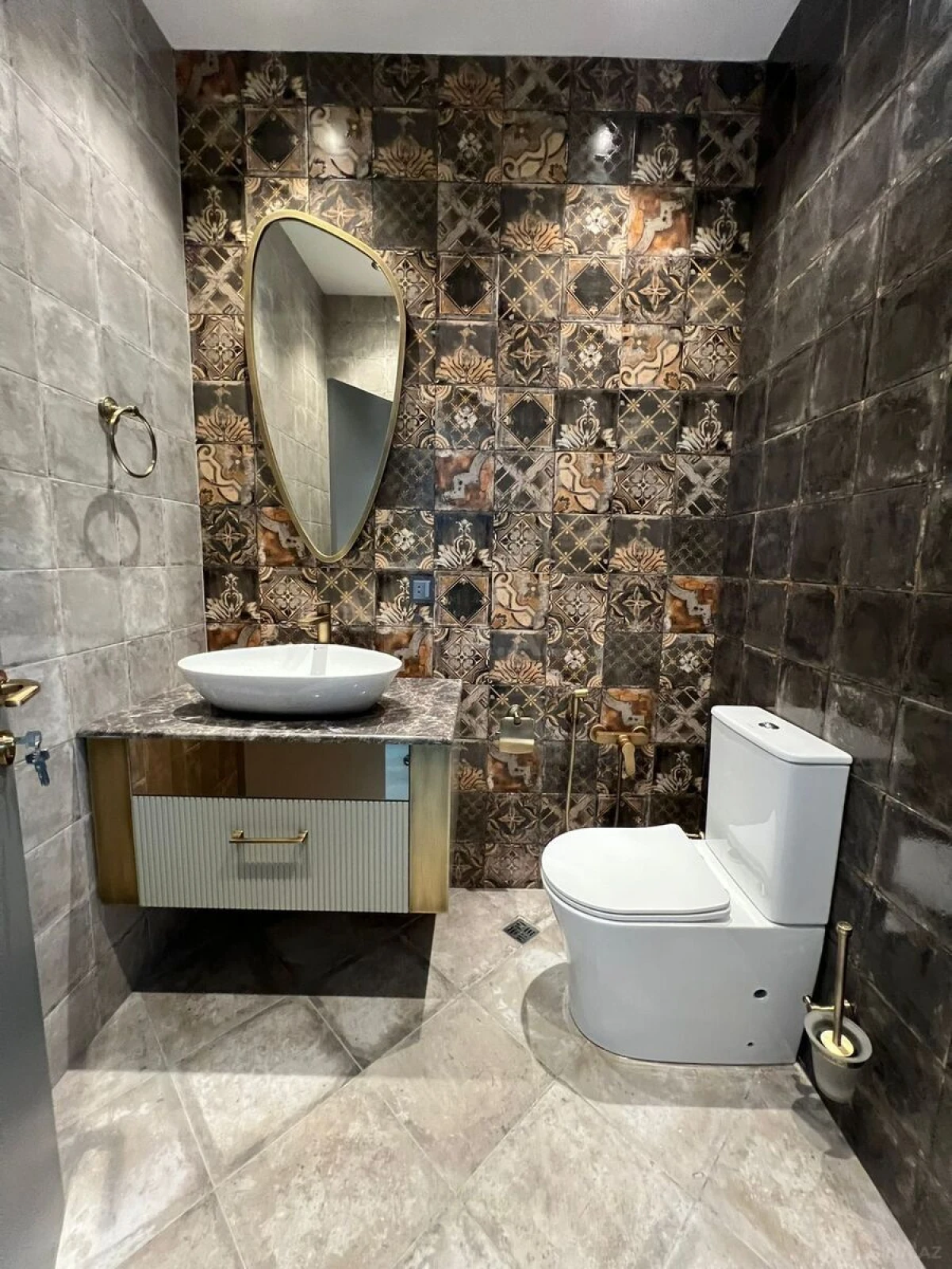 Kirayə verilir obyekt 120 m²