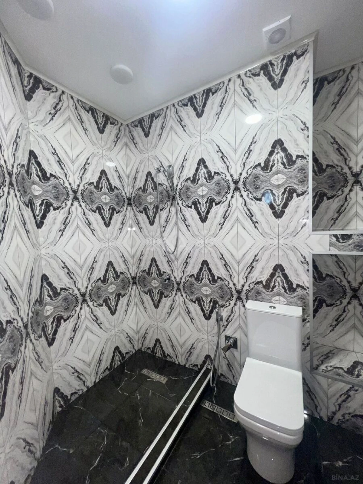 Kirayə verilir 3 otaqlı mənzil 1000 m²