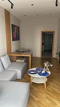 Kirayə verilir 2 otaqlı mənzil 95 m²