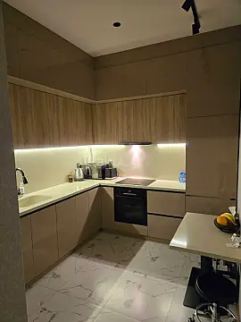 Kirayə verilir 2 otaqlı mənzil 95 m²