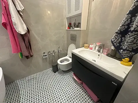 Satılır 2 otaqlı mənzil 58 m²
