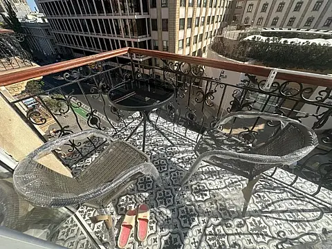 Satılır 2 otaqlı mənzil 58 m²