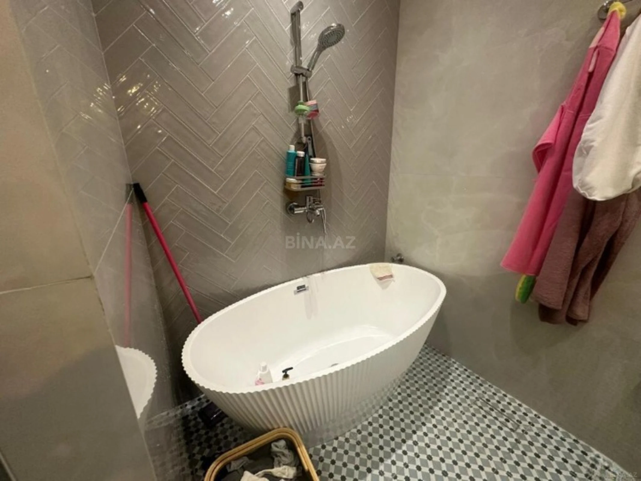 Satılır 2 otaqlı mənzil 58 m²