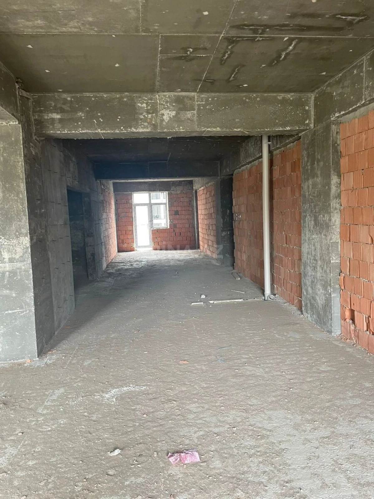 Satılır 3 otaqlı mənzil 162 m²
