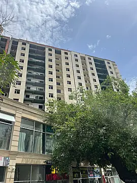 Satılır 3 otaqlı mənzil 162 m²
