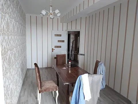 Satılır 2 otaqlı mənzil 56 m²