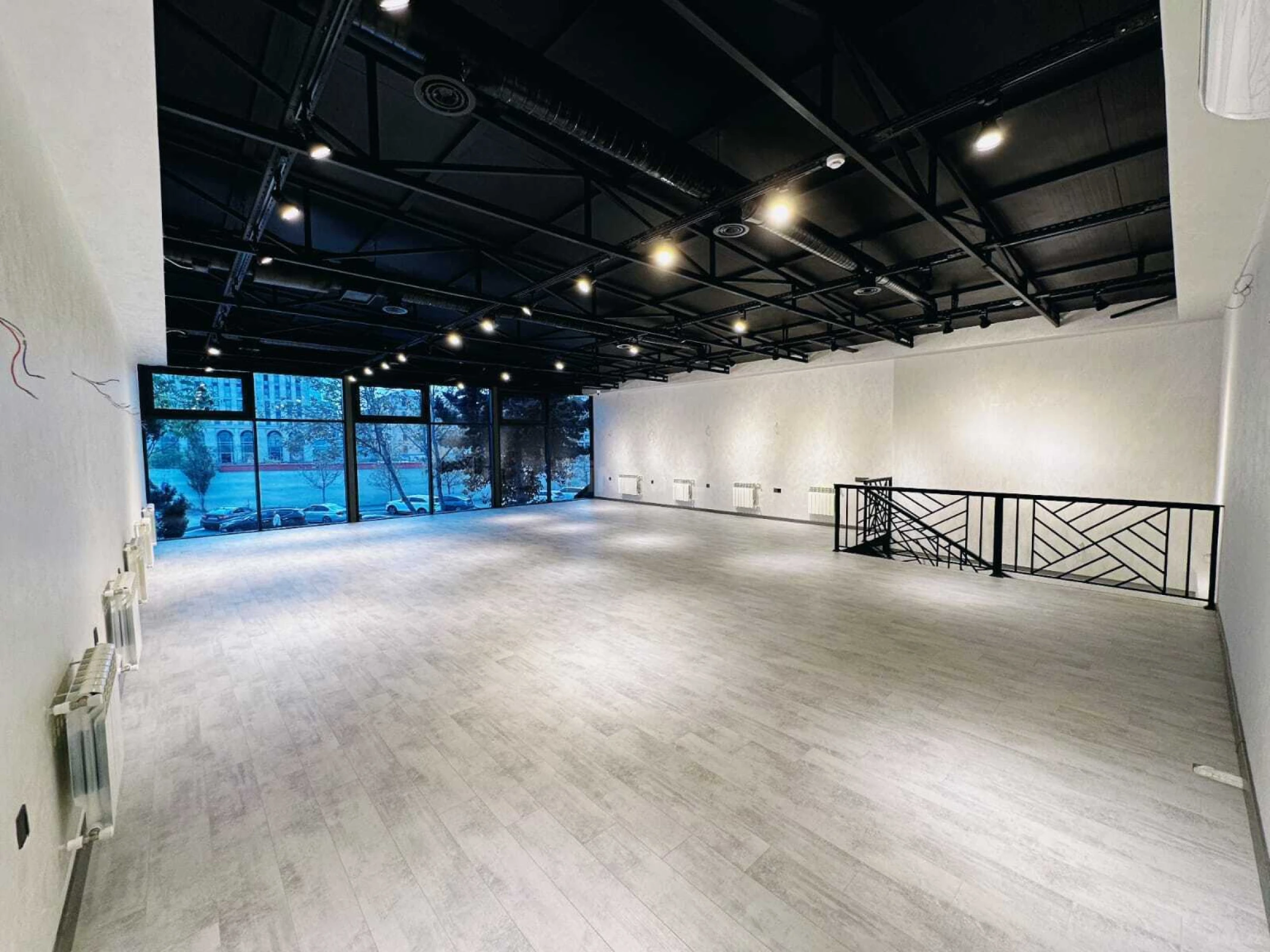 Kirayə verilir obyekt 250 m²