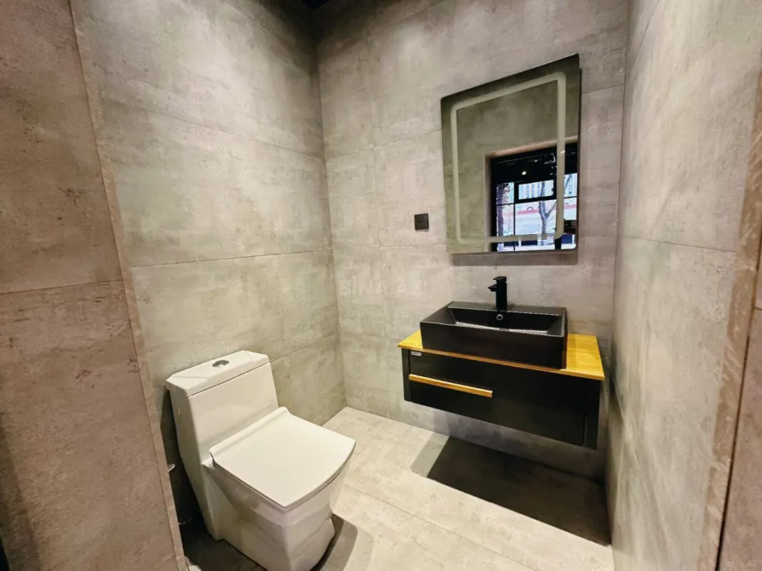 Kirayə verilir obyekt 250 m²