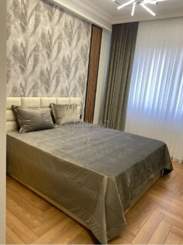 Kirayə verilir 2 otaqlı mənzil 65 m²