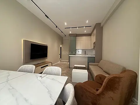 Kirayə verilir 2 otaqlı mənzil 70 m²