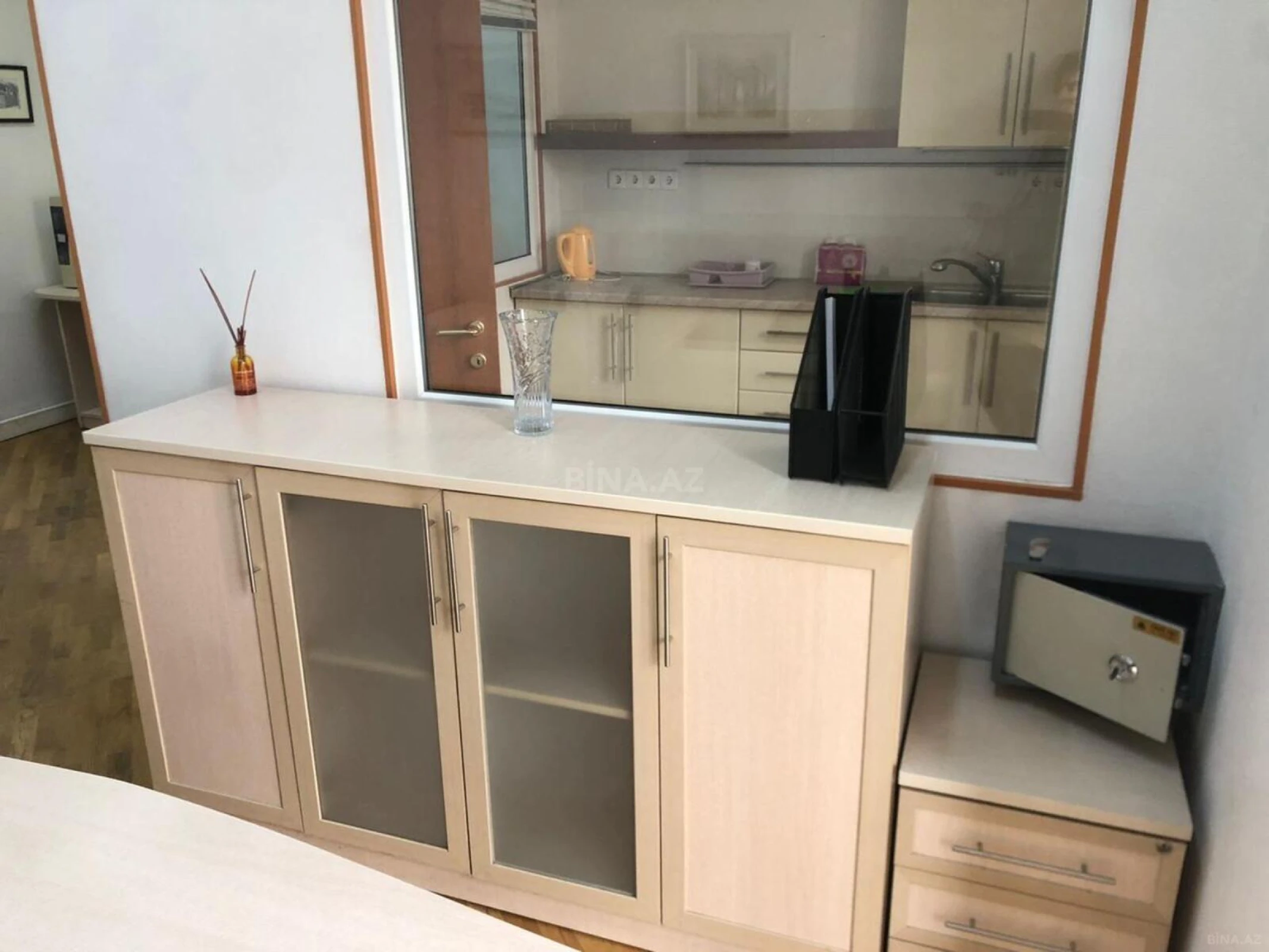 Kirayə verilir 2 otaqlı ofis 50 m²