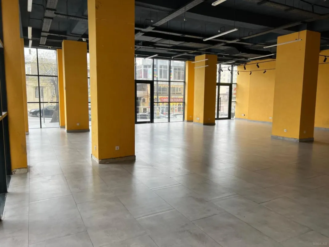 Kirayə verilir obyekt 260 m²