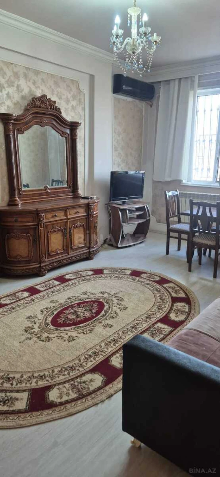 Kirayə verilir 2 otaqlı mənzil 70 m²