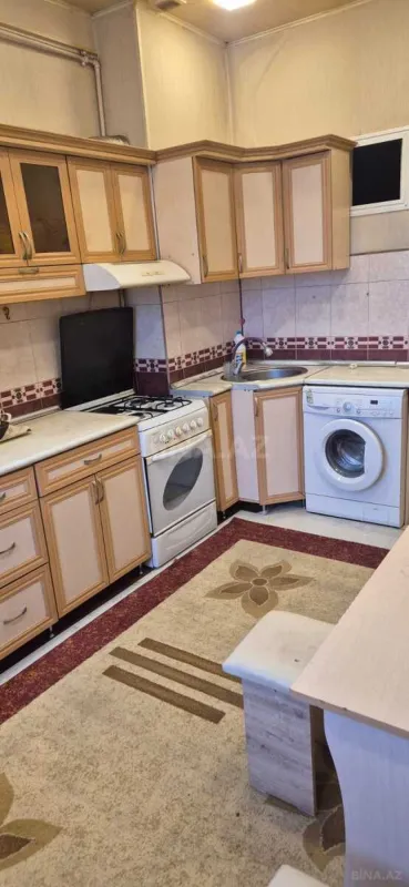Kirayə verilir 2 otaqlı mənzil 70 m²