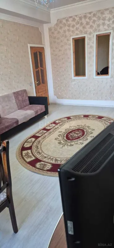 Kirayə verilir 2 otaqlı mənzil 70 m²