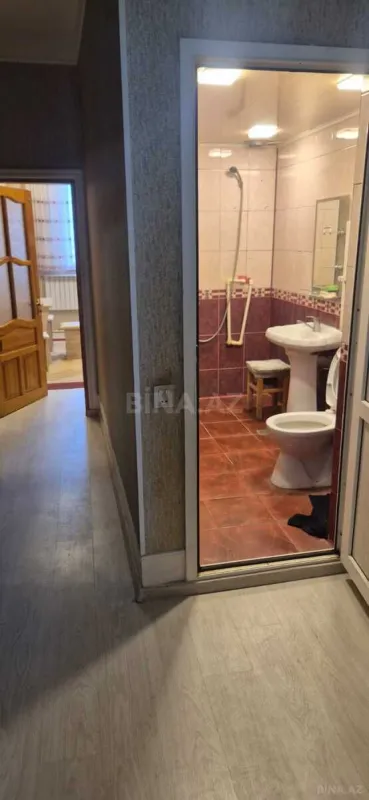 Kirayə verilir 2 otaqlı mənzil 70 m²