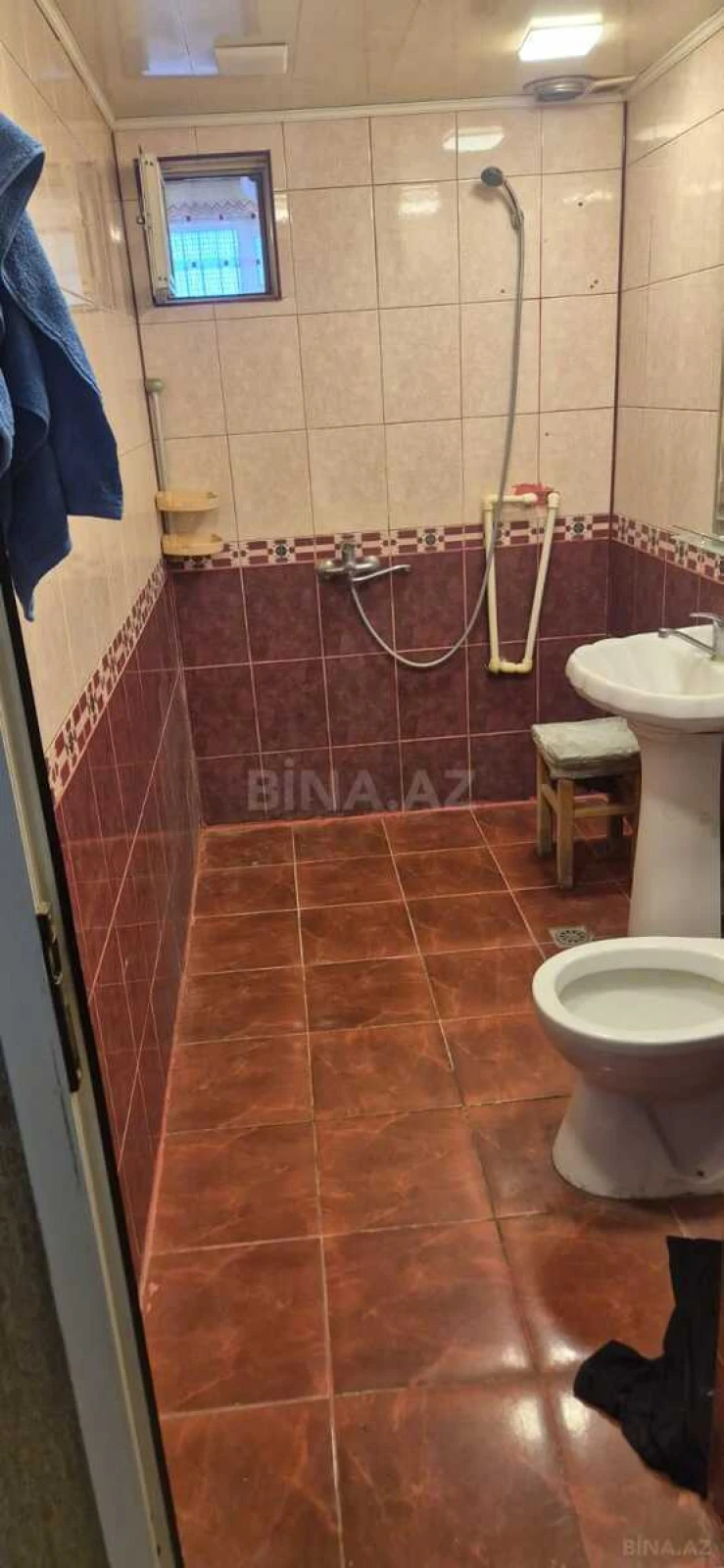 Kirayə verilir 2 otaqlı mənzil 70 m²