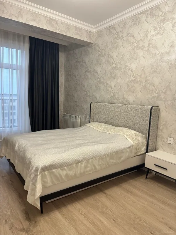 Kirayə verilir 3 otaqlı mənzil 100 m²
