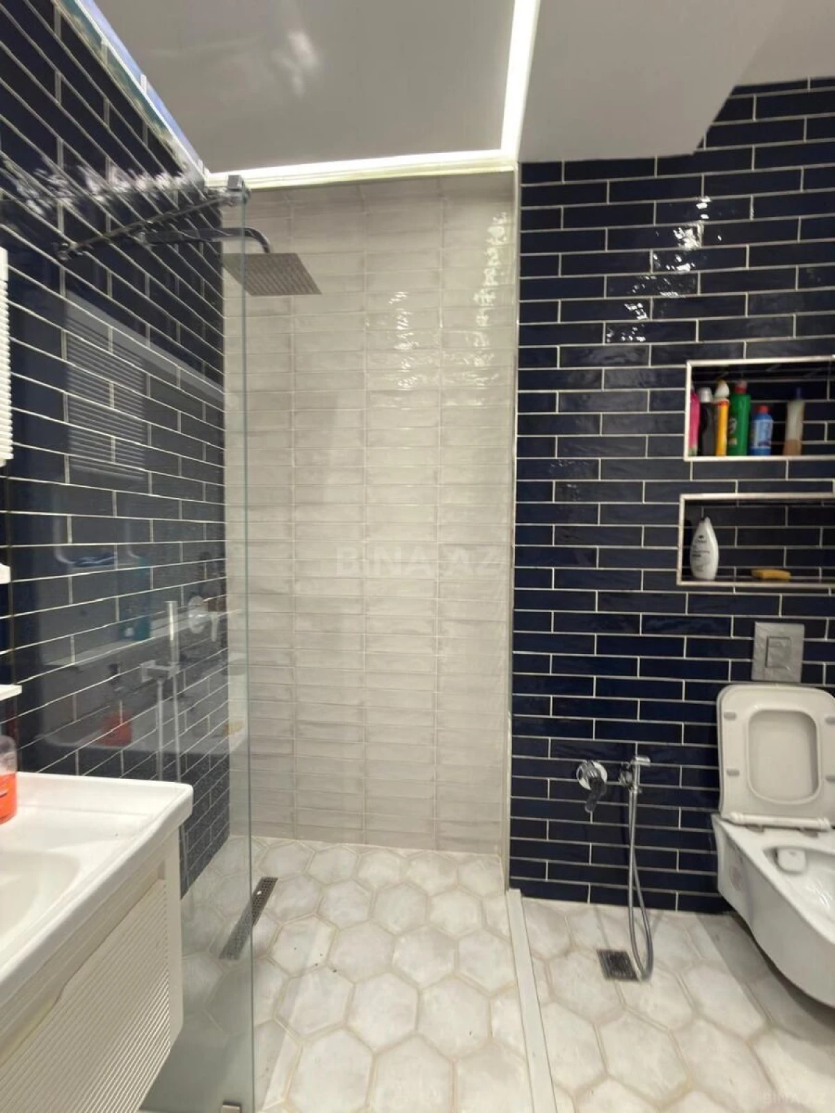 Kirayə verilir 3 otaqlı mənzil 96 m²