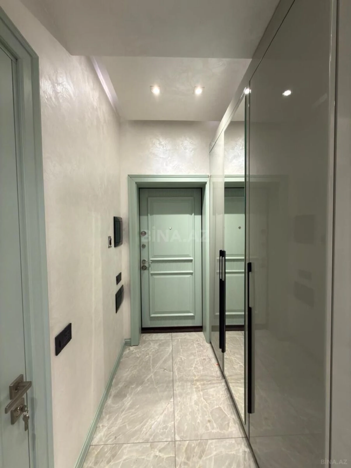 Kirayə verilir 3 otaqlı mənzil 96 m²