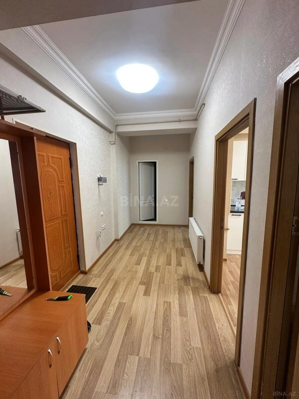 Kirayə verilir 2 otaqlı mənzil 70 m²