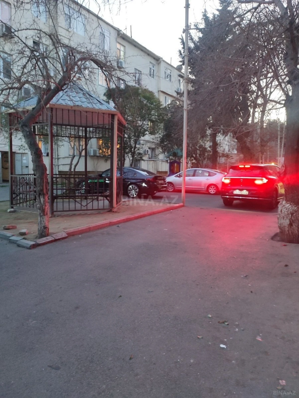 Kirayə verilir 2 otaqlı mənzil 70 m²