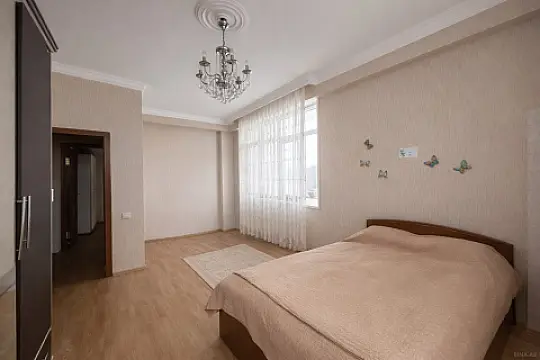Satılır 3 otaqlı mənzil 108 m²