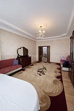 Satılır 3 otaqlı mənzil 108 m²
