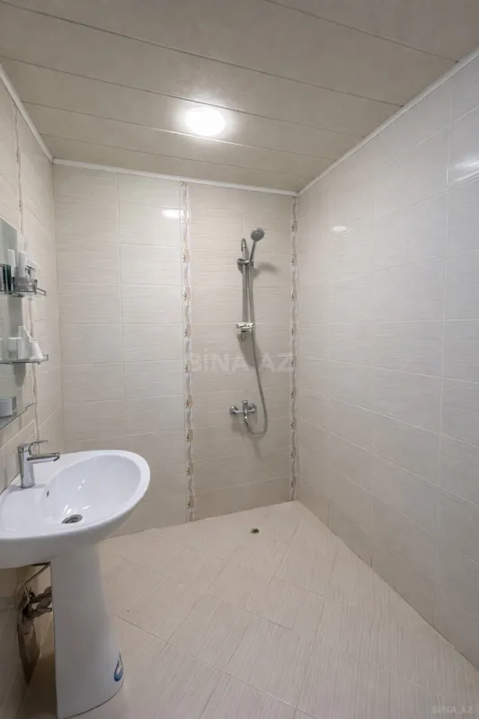 Satılır 3 otaqlı mənzil 108 m²