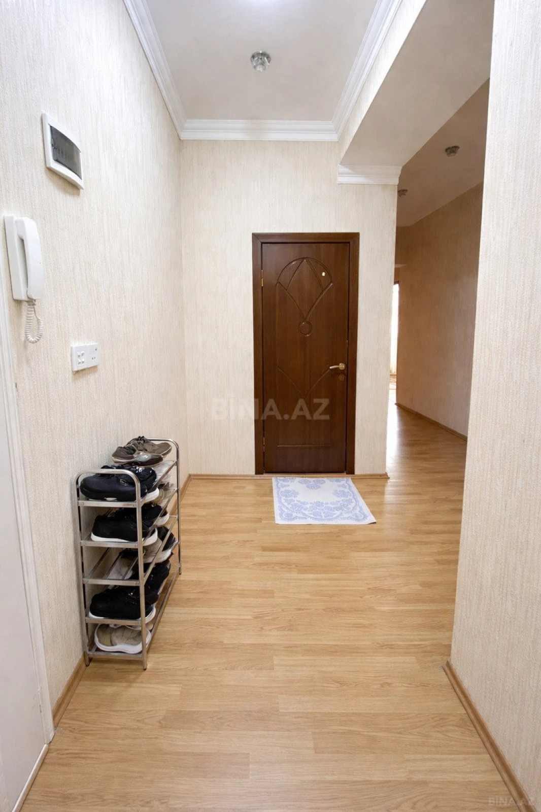 Satılır 3 otaqlı mənzil 108 m²