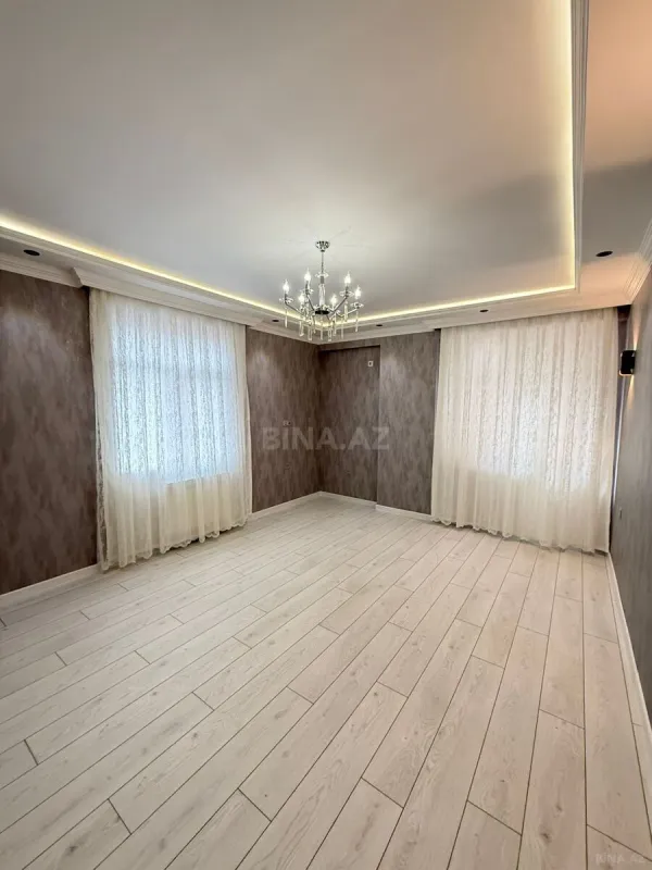 Satılır 3 otaqlı mənzil 120 m²