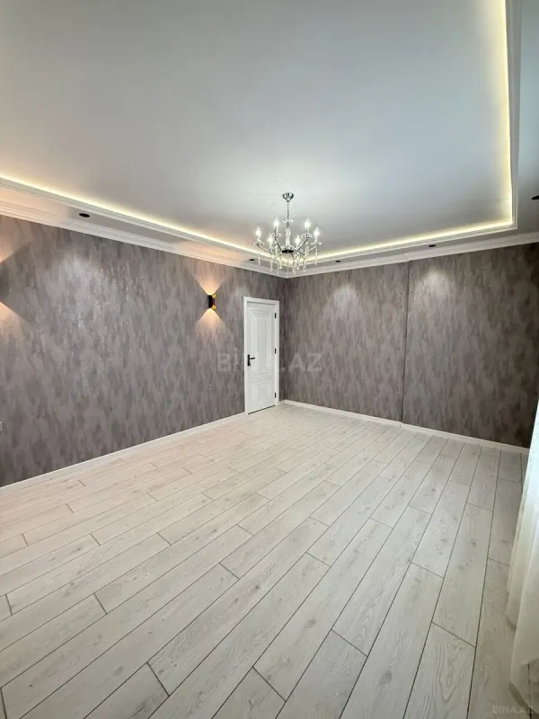 Satılır 3 otaqlı mənzil 120 m²